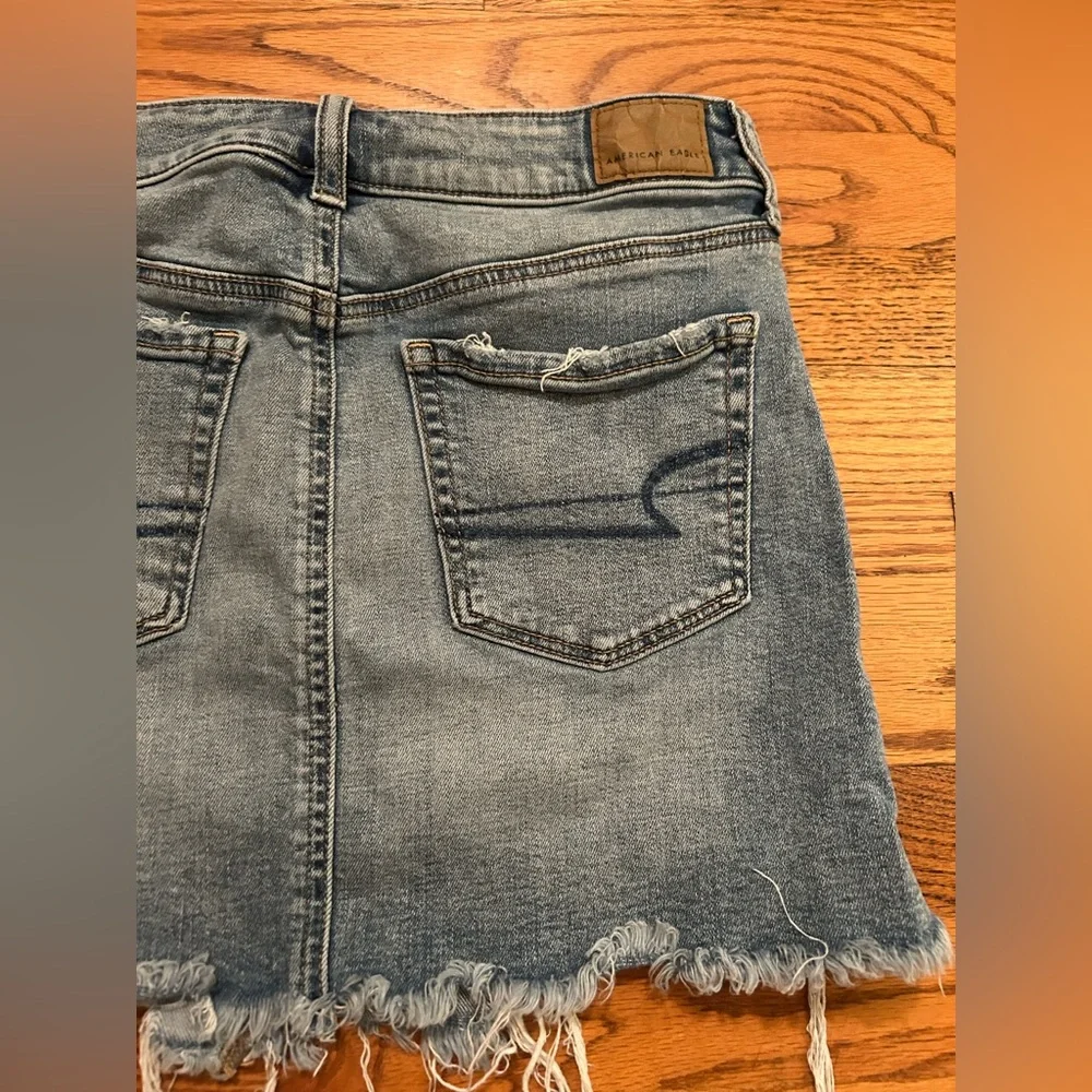 American Eagle Women's 6 Western Y2K Distressed Blue High Rise Mini Denim Skirt